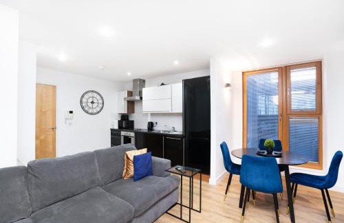 Sheffield City Centre Apartment | Home Away From Home - Contractors & Leisure