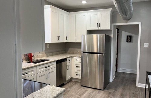 Chicago House | Home away from home. Family-oriented neighborhood.
