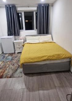 Little Holland House | Home Away from Home