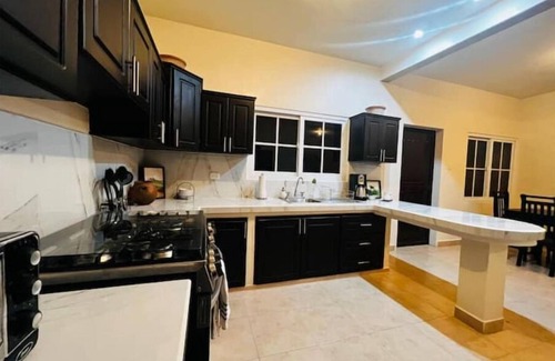 Zona 3 House | Home away from home!