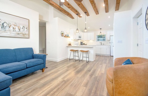 Ashley Oaks House | Home Away From Home in TN
