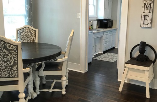 Needville House | Home away from home in the heart of Needville, Tx.