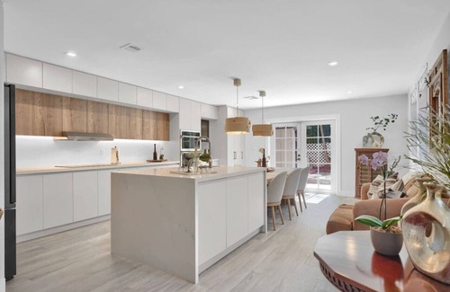 Coconut Grove House | Home Away From Home in Coconut Grove