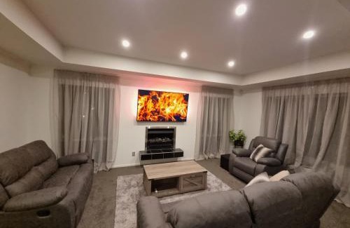 Rolleston House | Home away from home in Rolleston