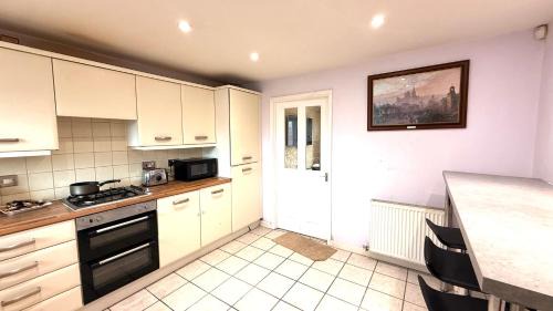 Darnall Apartment | Home away from Home in Sheffield