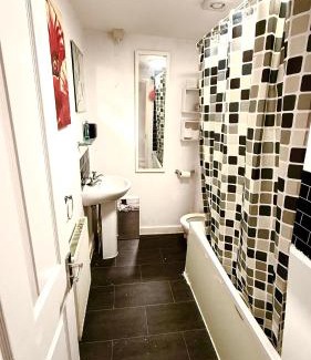 Darnall Apartment | Home away from Home in Sheffield