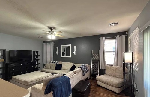 Coldwater Springs House | Home away from home in Avondale