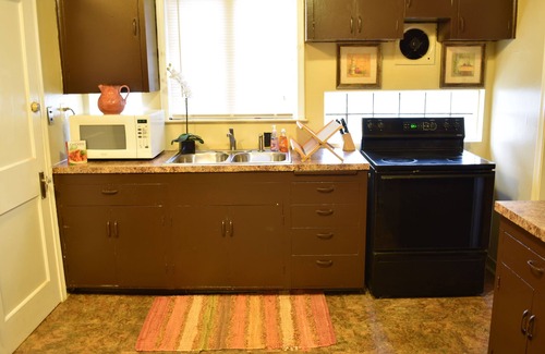 Detroit House | Home Away from Home in Malvern Hill, Sleeps 7-8