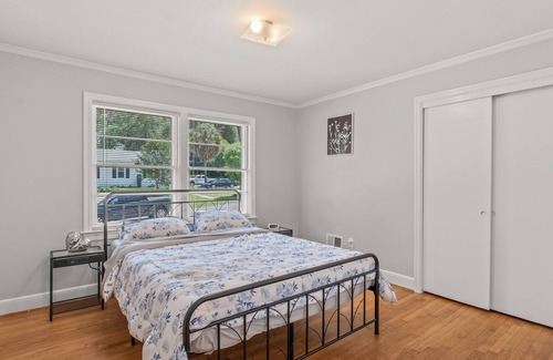 Columbia Cottage | Home away from home near Ft Jackson, USC, and Downtown Columbia