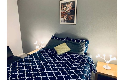 Fenton Condo | Home Away From Home Near Downtown Fenton