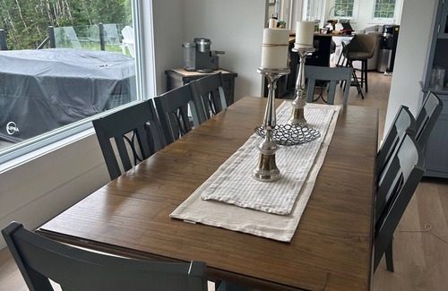 Malagash House | Home away from home on Tatamagouche Bay. Fully renovated Pet friendly