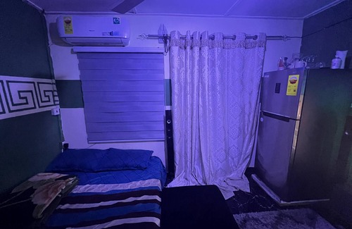 Koforidua Hotel | Home Away from Home singleroom - Roadside RestRoom