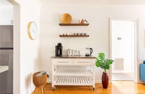 Midtown House | Home away from home! Traveling for work?