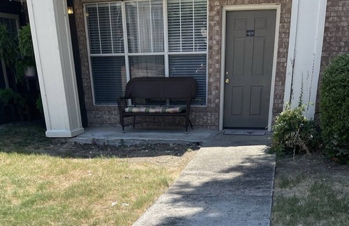 Northwest Carrollton Apartment | Home Away From Home On a Popular Golf Course.