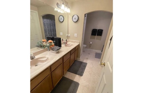Northwest Carrollton Apartment | Home Away From Home On a Popular Golf Course.
