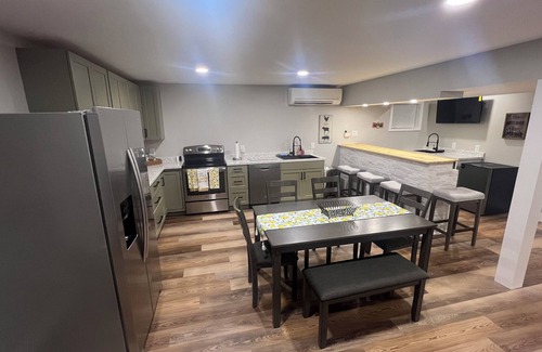 Centre Hall Apartment | Home Away from Home- Happy Valley