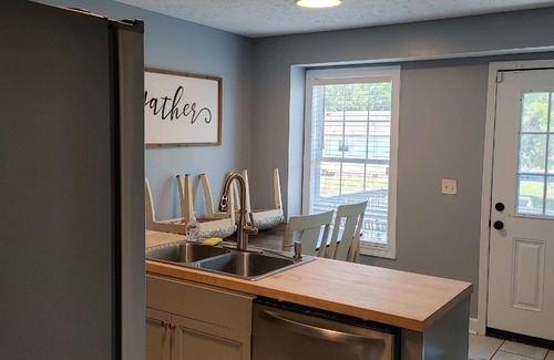 Clarksville House | Home away from home 37042