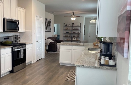 Lincoln Park House | Home Away From Home- While Away II