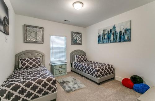 Lewisville Apartment | Home away from home