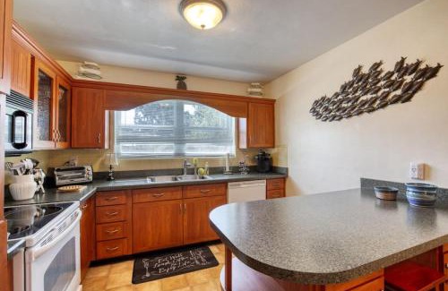 South Daytona House | Home Away from Home Daytona 3 Bedroom