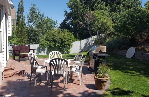 Ogden House | Home Away from Home! Walking distance from hospital and WSU, perfectly located!