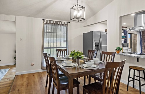 The Colony House | Home Away From Home Pet Friendly 3Bed 2Bath