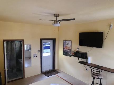 Altona Apartment | Home Away!