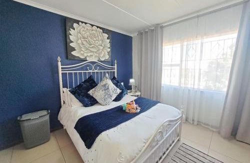Ekurhuleni House | @ Home Bed & Breakfast