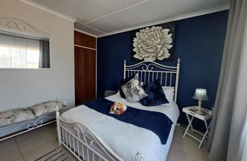 Ekurhuleni House | @ Home Bed & Breakfast