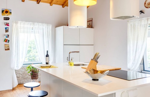 Penafiel Cottage | Home, by Julieta - in front of Penafiel City Park - Porto