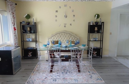 Liberty City House | home close to Miami Beach, Airport, Wynwood, Ports, and Downtown