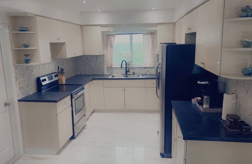 Liberty City House | home close to Miami Beach, Airport, Wynwood, Ports, and Downtown