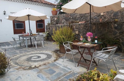 Valle de Guerra Apartment | Homerez - Sea view apt in La Laguna