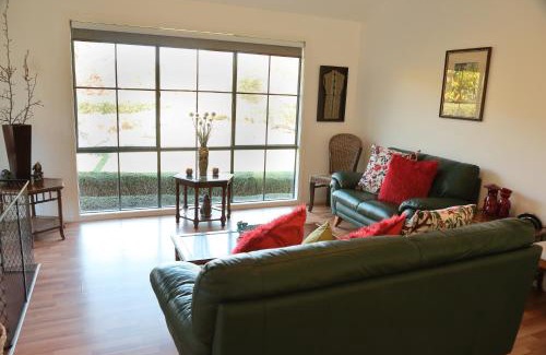 Chum Creek Bed & Breakfast | Home Farm Healesville