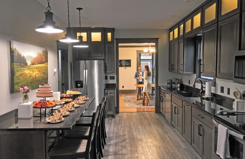Hager City House | Home for the Holidays!
