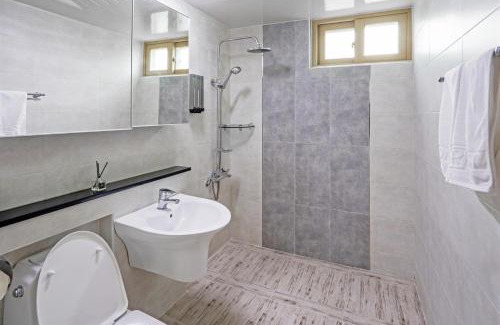 Okpo-dong Apartment | Home Fourest Residence Hotel Okpo