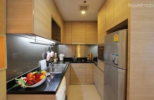 Asoke Apartment | Home from home 1 BR apartment