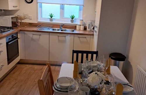 Bobbing Apartment | Home from Home Apartment 10 minutes to Sheerness Beach and Rochester Castle