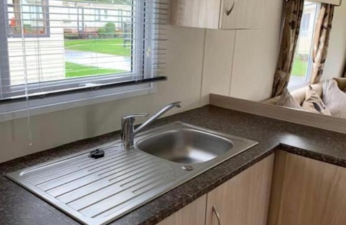 Grimsby House | Home from Home Caravan Hire Havens Thorpe Park Cleethorpes