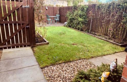 Kirkliston House | Home from home - Free Parking (near Edinburgh/Airport and Ingilston)