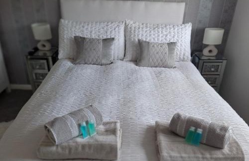 Rochford House | HOME from HOME GUEST HOUSE