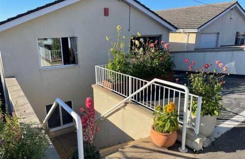 Portishead House | Home