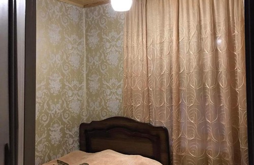 Lentekhi House | Home