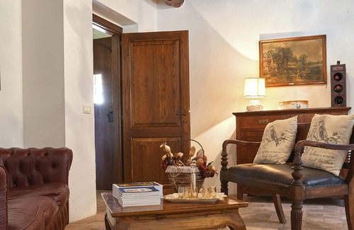 Sant'Anatolia di Narco House | Home holiday with swimming pool near Spoleto, Norcia and Assisi