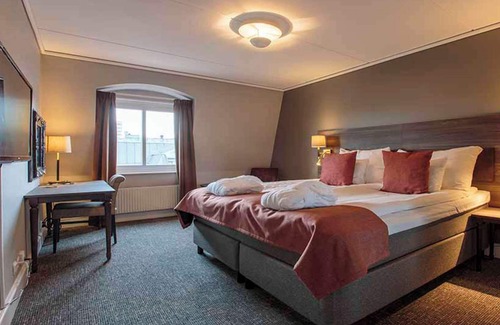 Umea Hotel | Home Hotel Uman - Dinner included