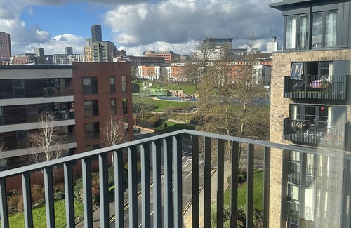 The Westside Apartment | Home in City Centre-Free Parking & Balcony View