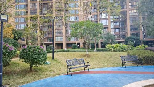 Guilin City Centre Apartment | Home in Guilin, by Luhu Lake, recent scenes near airport