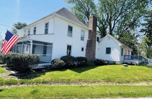 Whitehaven House | Home in historic Whitehaven Village.