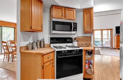 South Kortright House | Home in Hobart - Roxbury Near Skiing and Weddings.