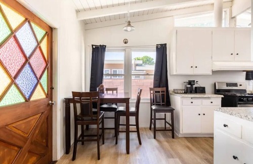 Los Altos House | Home in Long Beach